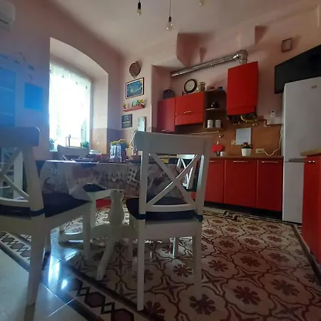 Da Emma Apartmán *